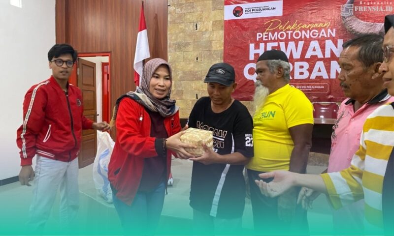 Gambar DPC PDI Perjuangan Banyuwangi Bagikan Ribuan Daging Kurban Ke Tukang Becak Hingga UMKM (Sumber: Istimewa)