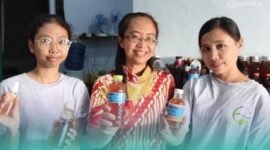 Ketua Sobung Sarka Indonesia, Dina Putu Ayu Kristiyanti, (tengah) (Foto: Dokumtasi Pribadi). 