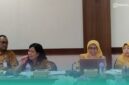 Sekretaris dinas Kesehatan Jember, Ni Ketut Ardiani saat menyampaikan penjelasannya soal perombakan Kepala Puskesmas (Foto: Fadli/Frensia). 