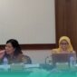 Sekretaris dinas Kesehatan Jember, Ni Ketut Ardiani saat menyampaikan penjelasannya soal perombakan Kepala Puskesmas (Foto: Fadli/Frensia). 