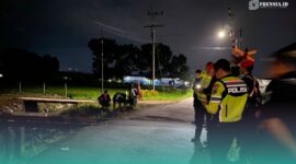 Pihak kepolisian saat melakukan olah TKP (Foto: Sigit/Frensia). 