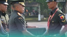 Prosesi penanggalan pangkat siswa dan penyematan pangkat Bintara (Foto: Penerangan Kodim 0824/Jember). 