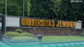 Tampak depan papan nama kampus Universitas Jember (UNEJ) (Foto: Istimewa). 