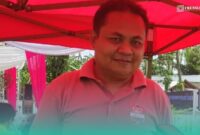 Kasi Kurikulum dan Pelayanan SD Dinas Pendidikan Jember, Muhammad Irfan Zainul Amin saat diwawancara bersamaan lomba menyanyi berlangsung di Ponpes Al-Qodiri (Foto: Istimewa). 