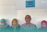 Kepala Satgas MBG Jember, Achmad Fauzi saat diwawancara awak media (Foto: Istimewa). 