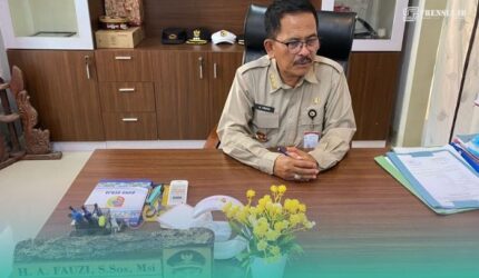 Camat Semboro, Ahmad Fauzi saat ditemui di kantor kecamatan (Foto: Sigit/Frensia).