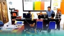 2 bocah remaja yang sedang menjalani pemeriksaan oleh pihak kepolisian Polsek Jenggawah, Jember  (Foto: Istimewa). 