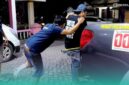 Tim Elang Bangsalsari (TEBAS) bersama Timsus 2 Jatanras Polres Jember saat  mengamankan pelaku (Foto: Istimewa). 