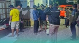 Pihak kepolisian saat melakukan penyelidikan dan olah TKP (Foto: Istimewa). 
