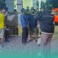 Pihak kepolisian saat melakukan penyelidikan dan olah TKP (Foto: Istimewa). 