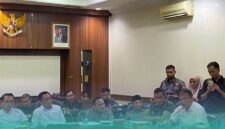 DPRD Jember saat agenda Rapat Dengar Pendapat (RDP) bersama Kodim 0824/Jember, Perhutani, PMII, dan masyarakat Kecamatan Silo (Foto: Fadli/Frensia). 