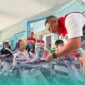 Pihak pegawai Pertamina saat memberikan santunan kepada anak yang berkebutuhan khusus di Yayasan Pembinaan Anak Cacat (YPAC) Surabaya, Jawa Timur (Foto: Istimewa). 