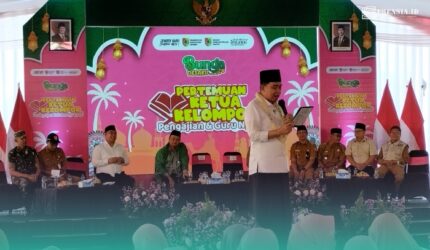 Bupati Jember, Gus Fawait, saat memaparkan program Pemkab Jember dalam acara Bunga Desaku di Balai Desa Cumedak, Kecamatan Sumberjambe, Jember (Foto: Fadli/Frensia).