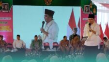 Bupati Jember, Gus Fawait, saat di acara Bunga Desaku di Balai Desa Cumedak, Kecamatan Sumberjambe, Jember (Foto: Fadli/Frensia). 