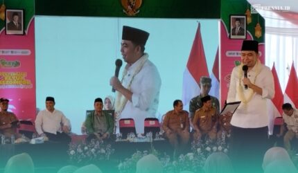 Bupati Jember, Gus Fawait, saat di acara Bunga Desaku di Balai Desa Cumedak, Kecamatan Sumberjambe, Jember (Foto: Fadli/Frensia).