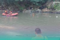 Tim SAR gabungan dan Basarnas saat mencari korban yang telah tenggelam (Foto: Istimewa). 