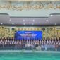 Santri Pondok Pesantren (Ponpes) Al-Mashduqiah, Probolinggo, saat foto bersama pada Wisuda Abituren Ke-XXIII (Foto: Istimewa). 