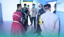Pihak Pemkab Jember saat melakukan penyelidikan setelah kejadian keracunan di SPPG Karangsono, Kecamatan Bangsalsari (Foto: Diskominfo Jember).