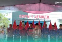 Bupati Jember, Muhammad Fawait, saat acara Pro Gus 'e di Lapangan SMPN 1 Jember (Foto: Sigit/Frensia). 