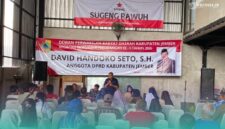 Anggota DPRD Jember dari Fraksi NasDem, David Handoko Seto, saat melakukan kegiatan reses di Kecamatan Sumbersari, Jember (Foto: Sigit/Frensia).