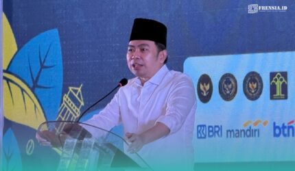 Bupati Jember, Muhammad Fawait, saat memberikan sambutan festival yang digelar oleh Kementerian UMKM di New Sari Utama Convention Hall (Foto: Fadli/Frensia).