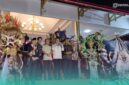 Sesi foto bersama Bupati Jember, Muhammad Fawait, bersama para tamu undangan (Foto: Fadli/Frensia). 