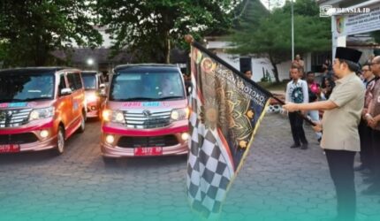 Bupati Jember, Muhammad Fawait, saat soft launching mobil homecare di Kantor Dinas Kesehatan (Foto: Istimewa).