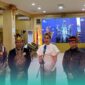 Kementerian Pariwisata RI bersama Pemerintah Provinsi Jawa Timur (Pemprov Jatim) saat wawancara  doorstop dalam acara Jember Fashion Carnaval (JFC) (Foto: Sigit/Frensia). 