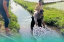 Pihak kepolisian melakukan evakuasi saat korban ditemukan meninggal di sungai (Foto: Istimewa). 