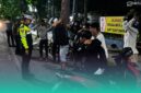 Gambar Geber Motor Tanpa Helm di Jalan Raya, Polisi Banyuwangi Ingatkan Bahaya Kecelakaan(Sumber:istimewa)