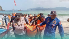 Gambar Pemancing yang hilang terbawa Arus, akhirnya ditemukan Tim SAR dalam kondisi Meninggal Dunia. (Suumber: Istimewa)