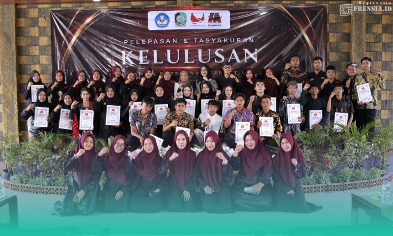 Gambar Rayakan Kelulusan, Puluhan Warga  Belajar PKBM Merdeka Banyuwangi Diharapkan Lanjut Studi (Sumber: Istimewa)
