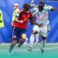 Gambar Yamal Adu Skill dengan Doku (Sumber: Istimewa)
