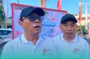 Ketua Dekopinda Jember, Ardi Pujo Prabowo, saat ditemui di depan Kantor Bupati Jember (Foto: Sigit/Frensia). 