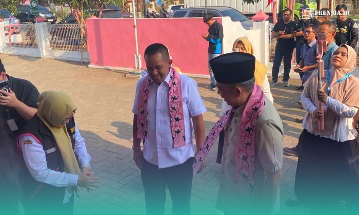 Wakil Ketua Ombudsman Republik Indonesia, Rahmadi Indra Tektona, saat melakukan peninjauan langsung terhadap pelayanan publik dan fasilitas kesehatan di Kabupaten Jember (Foto: Sigit/Frensia). 