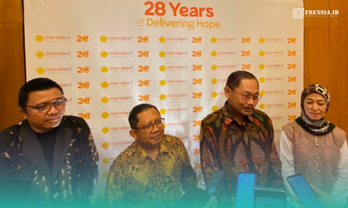 Arik Lisarja, Head Division of Morula IVF Surabaya (dari kiri), Prof. Arief Boediono, Direktur Scientific Morula IVF Indonesia, Prof. Budi Santoso, Konsultan Fertilitas Morula IVF Indonesia, dr. Anita Fadhilah, Direktur IHC Rumah Sakit Perkebunan Jember Klinik (kanan) (Foto: Sigit/Frensia).