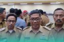 Ketua Persaudaraan Kepala Desa Indonesia (PKDI) Jember, Meseran, (tengah) (Foto: Sigit/Frensia). 