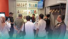 Tim gabungan berserta Organisasi Perangkat Daerah (OPD) Pemkab Jember, saat mendatangi outlet penjualan miras di Kecamatan Patrang (Foto: Istimewa). 