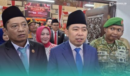 Ketua DPRD Jember, Ahmad Halim (Kiri), Bupati Jember, Muhammad Fawait (tengah), saat setelah menghadiri Rapat Paripurna Istimewa di DPRD Jember, pada Jum'at (14/8/2026) (Foto: Istimewa).
