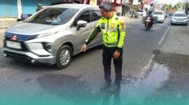 Piket Gakkum  Satlantas Polres  Jember saat mendatangi TKP kecelakaan di Jenggawah (Foto: Satlantas Polres Jember). 