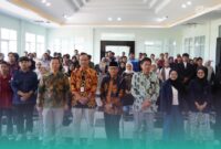 Foto bersama saat kegiatan Diklat Kepemimpinan Ormawa UN KHAS Jember di Gedung BEC (Foto: Humas UIN KHAS Jember). 