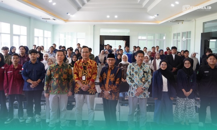 Foto bersama saat kegiatan Diklat Kepemimpinan Ormawa UN KHAS Jember di Gedung BEC (Foto: Humas UIN KHAS Jember). 