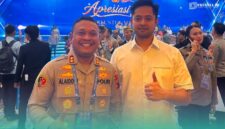 Kasat Reskrim Polres Jember (Kemeja putih) bersama Kapolres Jember (Foto: Istimewa). 