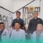 Pengurus Dewan Pimpinan Daerah Partai Solidaritas Indonesia (DPD PSI) Kabupaten Jember, saat Press Release akan meluncurkan kantor baru partainya, di Jalan Hayam Wuruk, nomor 127 Kecamatan Kaliwates, Jember (Foto: Fadli/Frensia). 