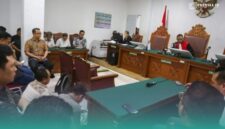 Hakim tunggal Richard Edwin Basoeki memimpin sidang putusan gugatan praperadilan terkait penyitaan dan penggeledahan kediaman Febrie Adriansyah di Pengadilan Negeri Jakarta Selatan, Jakarta, Kamis (27/8/2026). (Foto: ANTARA/Muhammad Iqbal/kye). 