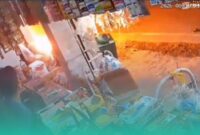 Gambar Minibus Tabrak Kios Bensin di Banyuwangi, 1 Orang Meninggal dan Mobil Terbakar(Sumber: Istimewa)