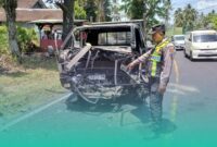 Gambar Adu Banteng Pick Up dan Truk di Tikungan Glenfalog Banyuwangi, 4 Orang Luka-luka (Sumber: Istimewa)