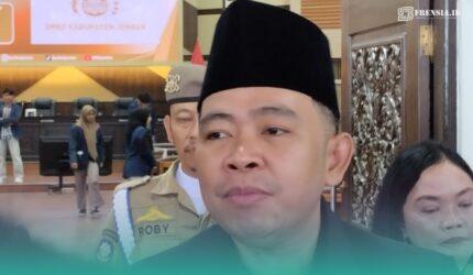 Bupati Jember, Muhammad Fawait setelah menghadiri Rapat Paripurna Perubahan APBD 2026 di Gedung DPRD Jember (Foto: Fadli/Frensia).