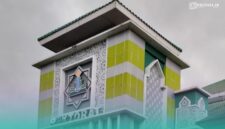Penampakan dari depan Gedung Rektorat UIN KHAS Jember (Foto: Fadli/Frensia). 