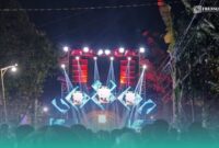 Penampakan masyarakat saat melihat sound horeg di wilayahnya. (Foto: Faiq Al Himam/Frensia). 